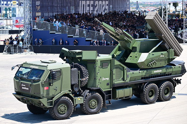 Savunmada yerli rüzgar: IDEF 2025’te Tayfun-4 sahneye çıktı! Haluk Görgün: Türkiye’nin caydırıcılık kapasitesine büyük katkı sağlayacak! - Resim : 4