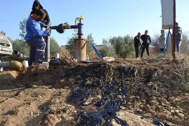 Gabar'dan sonra Muradiye'de büyük heyecan! Petrol keşfi için dev adım: 200 tonluk sondaj kulesi dikiliyor! - Resim : 2