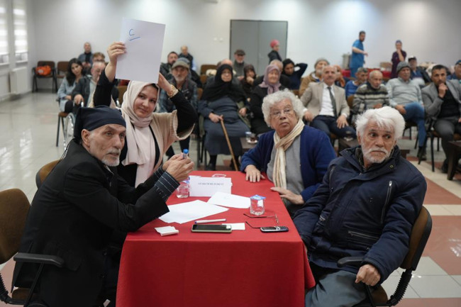 Samsun’da huzurevi sakinlerinden bilgi yarışması! 15 yarışmacı, 20 soru, büyük heyecan...