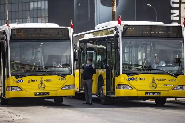 İBB ile anlaşma sağlandı: 3 binin üzerindeki özel halk otobüsü sefere dönüyor!