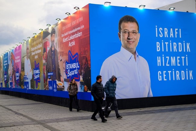 Başsavcılıktan İmamoğlu kararı!  Kamu aracında propaganda dönemi bitti: Toplu taşıma araçlarında İmamoğlu'nun fotoğrafları kullanılmayacak!