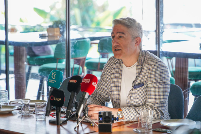 "1998’de Sinpaş Marmaris’te bile yoktu!" Marmaris eski Belediye Başkanı Mehmet Oktay'dan Özgür Özel'in iddialarına zehir zemberek açıklama: Yanlış bilgilendiriliyorsun! - Resim : 2