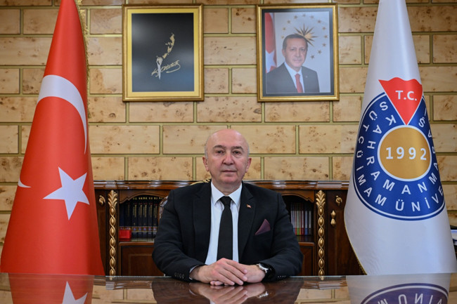 Üniversitede skandal konser: Duman solisti Kaan Tangöze'den Erdoğan ve devlete hakaret... Sütçü İmam rektöründen açıklama var! - Resim : 3