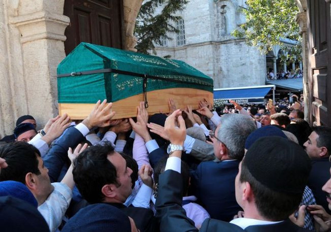 FETÖ'nün Süleymancılar Cemaati'ni nasıl ele geçirdiğinin en çarpıcı örneği... Ahmet Arif Denizolgun’un otopsi heyetinden FETÖ’cü doktor çıktı: Cesette ağır metal bulundu...