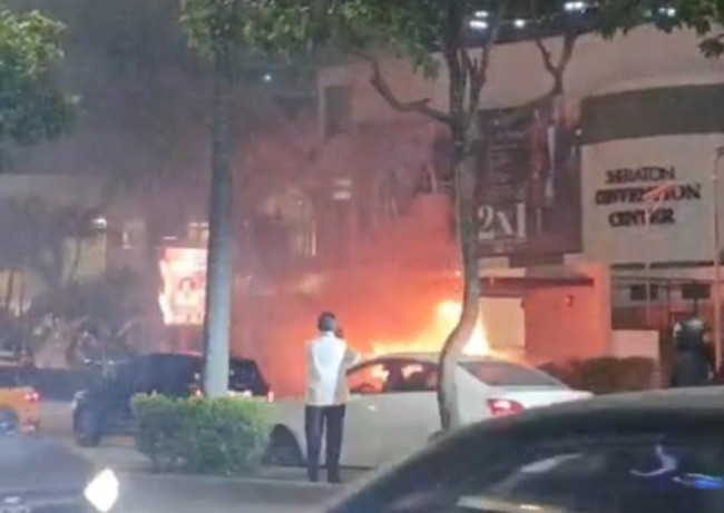 Ekvador'da dehşet: Bir araç infilak etti! O anları kayda alan taksi şoförü feci şekilde can verdi