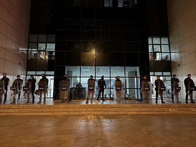 Marmaris Belediyesi'nde rüşvet depremi: 400 bin dolarla suçüstü yakalandı! Belediye Başkanı'nın sözleri şoke etti - Fotoğraf: 4