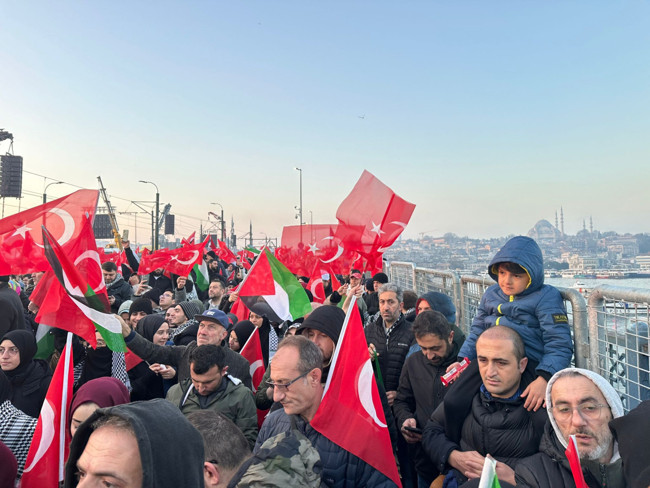 Galata'da tarihi Gazze buluşması! Bilal Erdoğan: Suriye'den sonra Gazze de kuşatmadan zaferle çıkacak!
