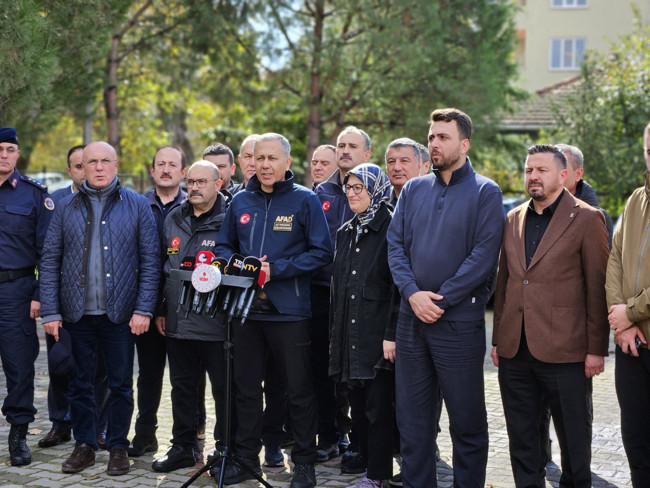 Balıkesir’de 6.1’lik deprem! Bakan Yerlikaya: Bölgeye 25 milyon TL acil destek gönderildi - Resim : 2