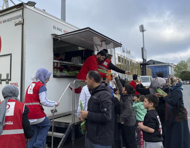 Kızılay’dan İstanbul depremi sonrası dev destek: 1,4 milyon kişiye beslenme yardımı