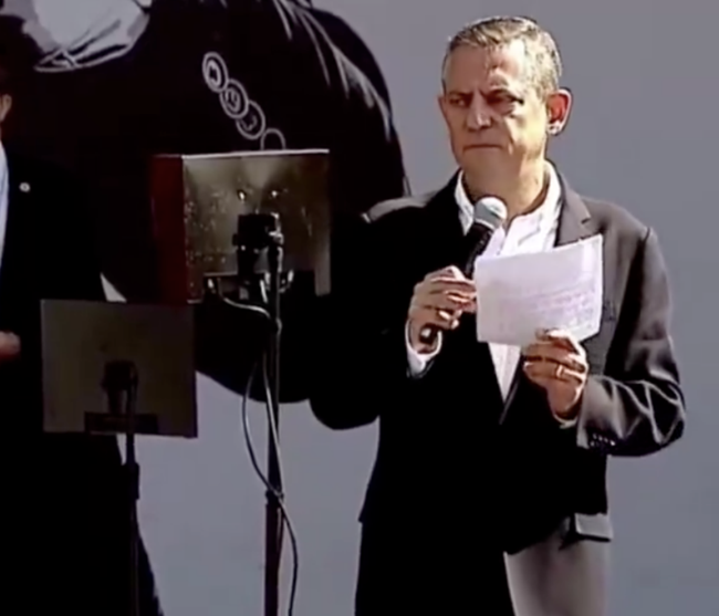 İmamoğlu'nu savunamadı, milli markalara ve medyaya saldırdı! Özgür Özel'in Maltepe hüsranı...