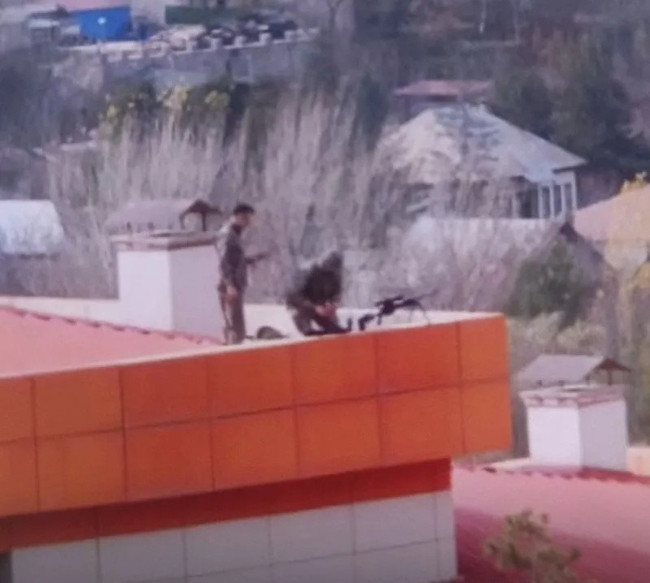 Gümüşhane Üniversitesi’nde rehine krizi! Özel Harekat kampüste, çatılara keskin nişancı yerleştirildi! 3 saatte ikna edildi... - Resim : 2