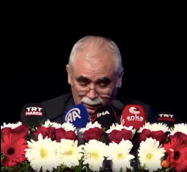 Anayasa Mahkemesi Başkanı Kadir Özkaya, konuşmasında gözyaşlarını tutamadı! "Bu lafa gelince korkuyorum..."