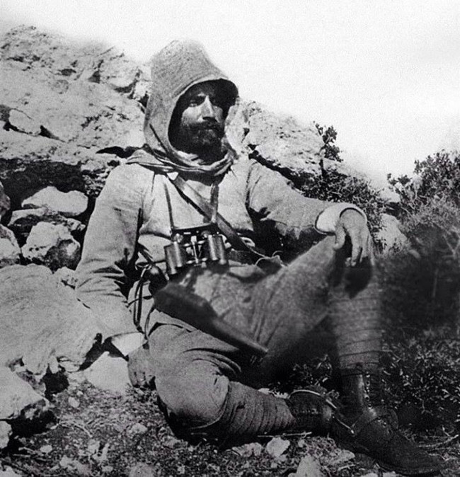 Meis ve burnumuzun dibindeki adaları Yunanistan’a nasıl kaptırdık? - Resim : 3