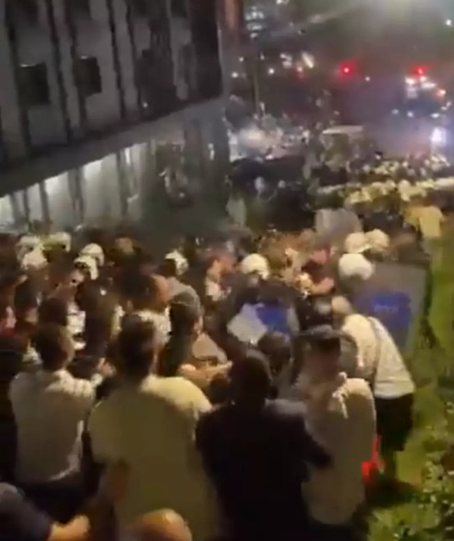 CHP’de yeni bir kavga günü! Gürsel Tekin saat 12’de il başkanlığına gidecek... Başarır ve Zeybek provokasyonda! - Resim : 4