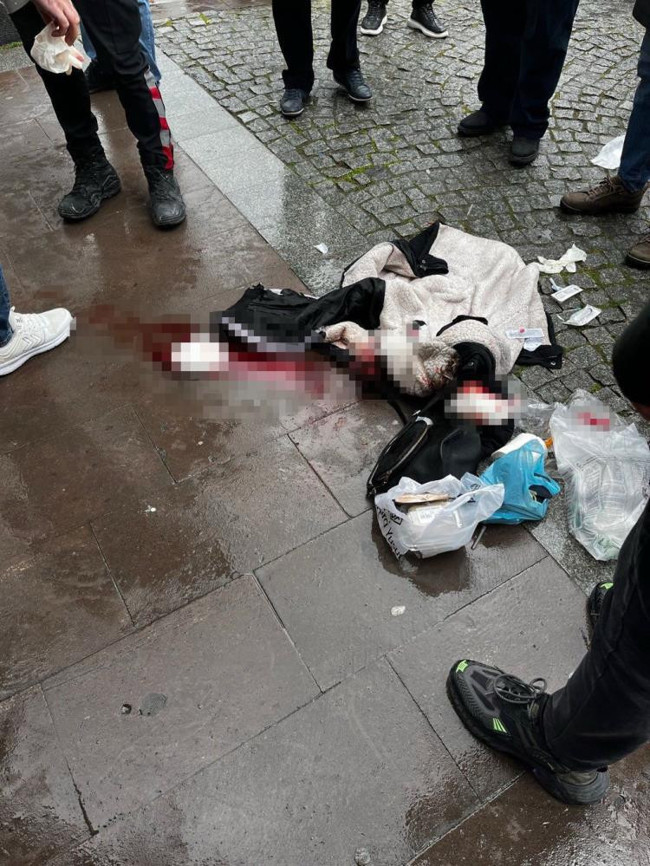 Küçükçekmece'de feci kaza: Yolun karşısına geçmeye çalışan kadın hayatını kaybetti! - Resim : 2