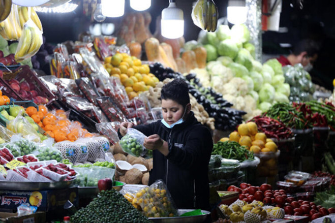 Hallerde fiyatlar düştü, marketler cep yakıyor!