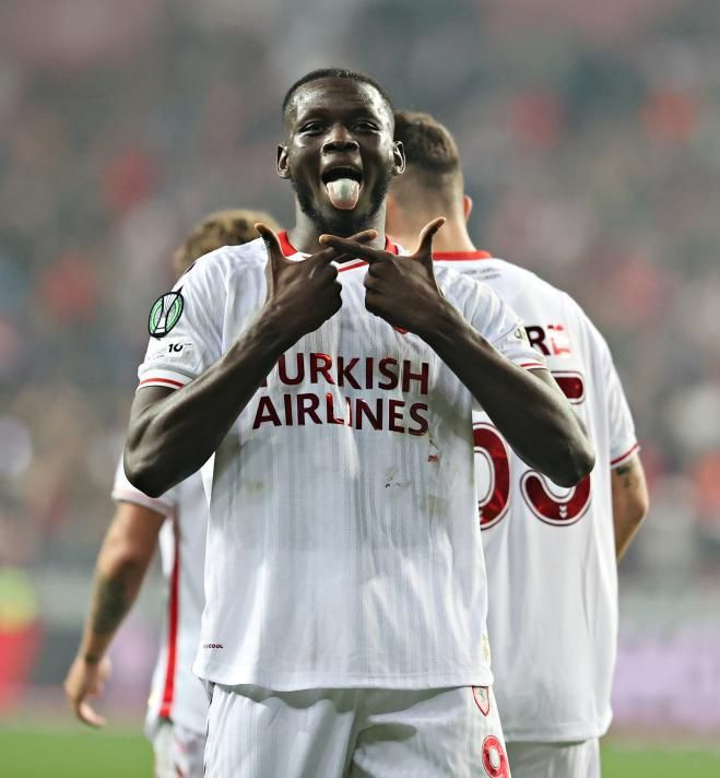 Trabzonspor'un yıldızı Oulai zirvede! İşte Süper Lig'de değerini en çok arttıran 20 futbolcu - Fotoğraf: 4