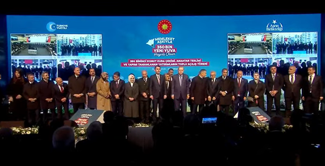 Cumhurbaşkanı Erdoğan'dan CHP'li belediyelerdeki yolsuzluk ve rüşvet skandallarını savunan Özgür Özel'e sert tepki: Her gün bir yalanı ortaya çıkıyor - Resim : 2