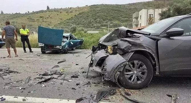 Kazada aracı hurdaya dönmüştü! Şerif Sezer'in son halini kızı paylaştı - Resim : 2