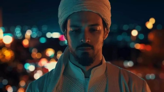 Kızıl Goncalar'ın çekimleri biter bitmez sakallarını kesti! Sosyal medya Mert Yazıcıoğlu'nun yeni imajını konuşuyor