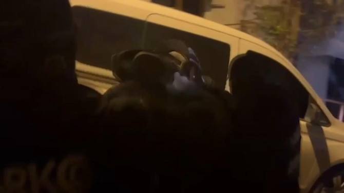 Rapçi 'Sansar Salvo' tutuklandı! Evinde uyuşturucu ve hassas terazi ele geçirildi... 10 suç kaydı var - Resim : 2