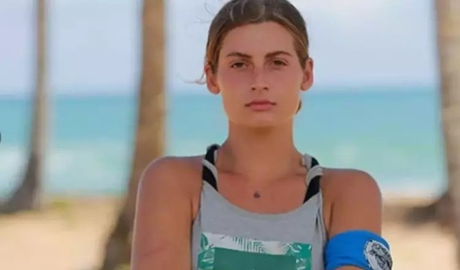 Survivor'da Efecan Dianzenza ile Yağmur Banda hakkında yasak aşk iddiası! Efecan Dianzenza'nın eşinden olay açıklama - Resim : 3
