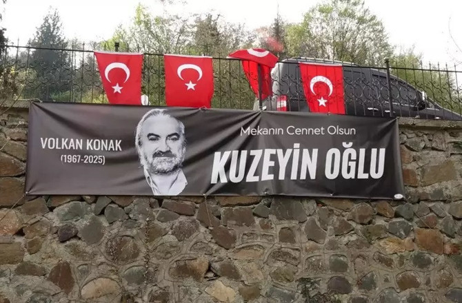 Türkiye 'Kuzeyin Oğlu'na ağlıyor! Sevenleri Volkan Konak'ın mezarına akın etti - Resim : 2