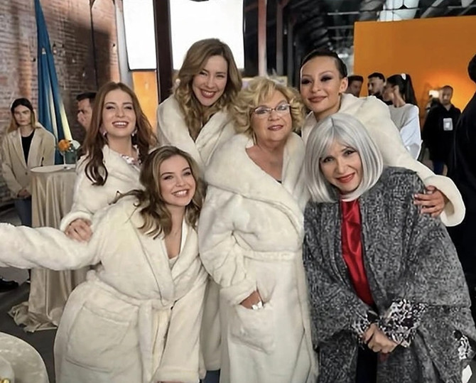 Defne Joy Foster, Sihirli Annem'de! Dizinin Dudu Peri'si Nevra Serezli açıkladı: Yapay zeka ile filmde yer alacak