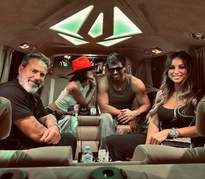 Can Yaman sevgilisi Sara Bluma ile İstanbul'da - Resim : 2