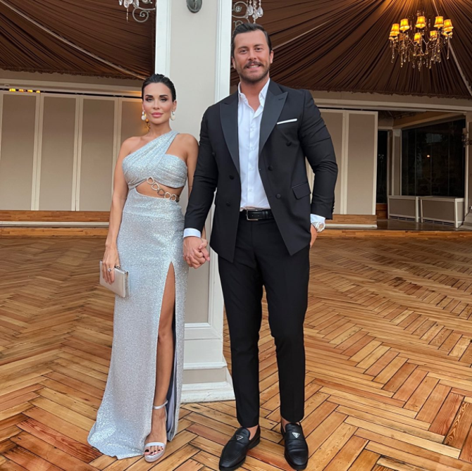 Derya Uluğ konserinde Şimal'i andı! 'İçimde kocaman bir yara açıldı' - Resim : 3