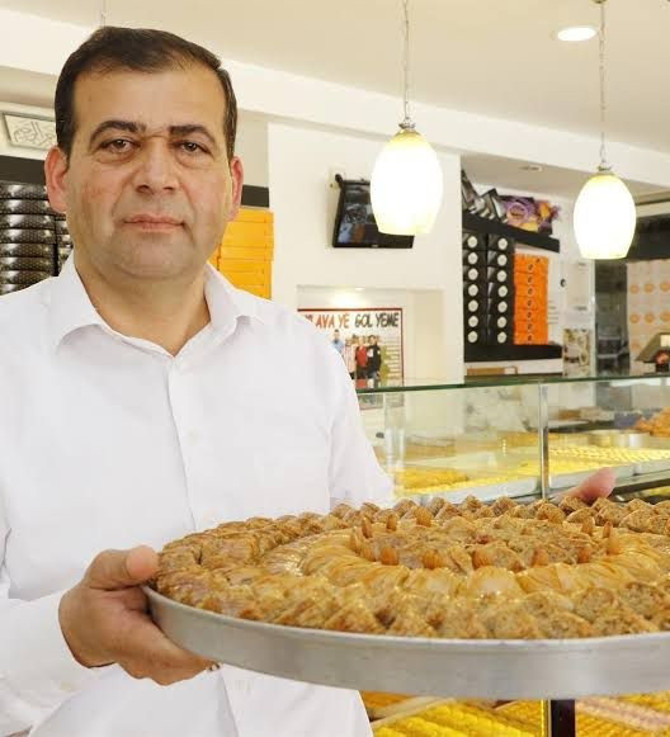 Antalya'da kan donduran olay! Oda Başkanı kavgayı ayıramayınca dehşet saçtı... İki kişiyi öldürüp intihar etti - Resim : 3