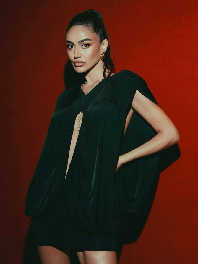 Murat Özdemir, Ebru Gündeş'i Elif Buse Doğan ile aldattı iddiası ortalığı karıştırdı! Gizli mesajları yakalayınca soluğu mahkemede almış! Otel detayı dikkat çekti