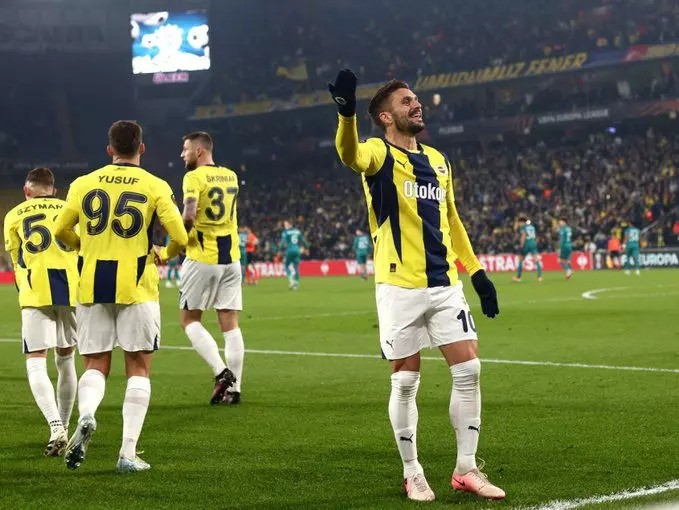 Youssef en-Nesyri hava yolları: Attığı gol sosyal medyanın dilinde!