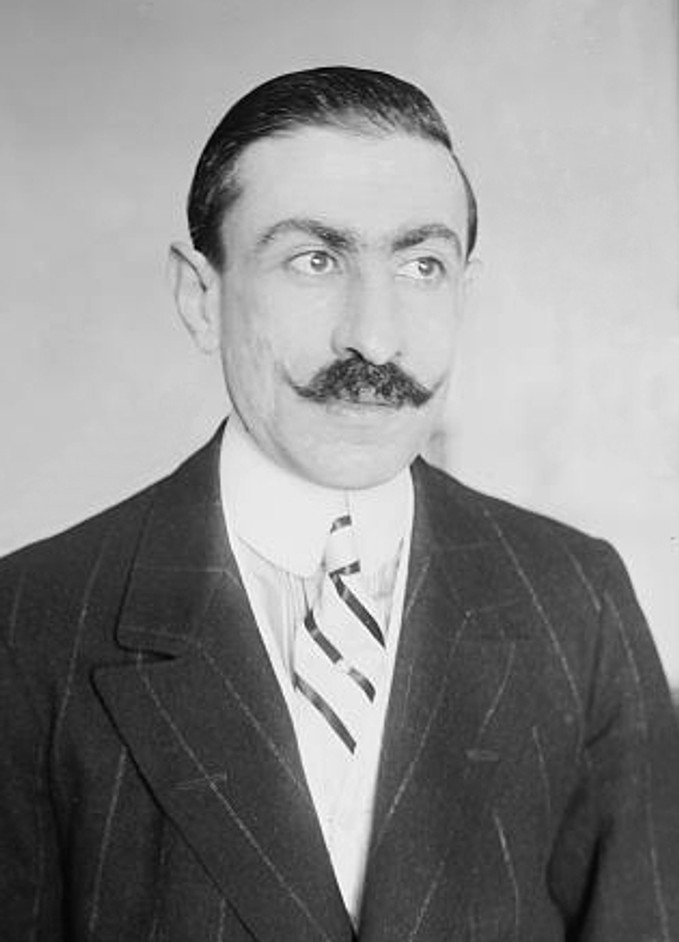 Nakle_Moutran_Pasha