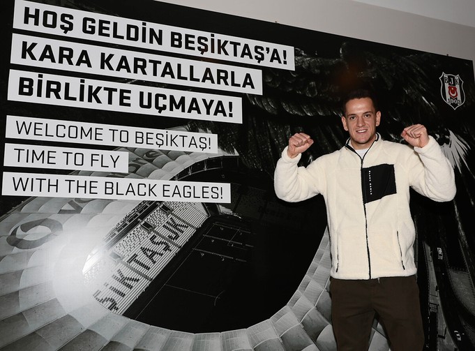 Beşiktaş transferi KAP'a bildirdi