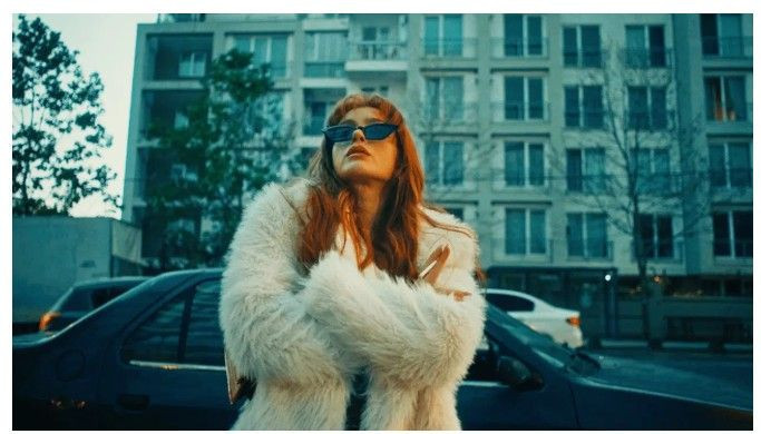 Asena Keskinci’nin Jasmine dizisindeki erotik sahneleri olay oldu! Başkomiser sahnesi Türkiye’yi karıştırdı... "Daha maaşımı almadım..." - Fotoğraf: 2