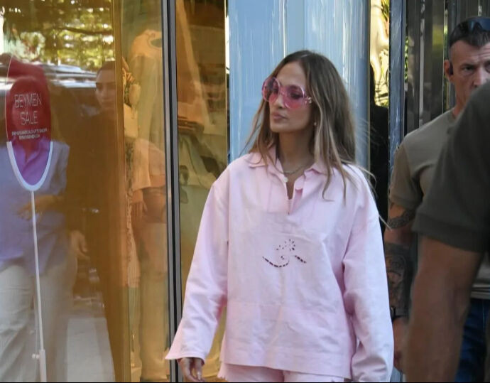 Jennifer Lopez'e güvenlik şoku, tanımadılar mağazaya almadılar