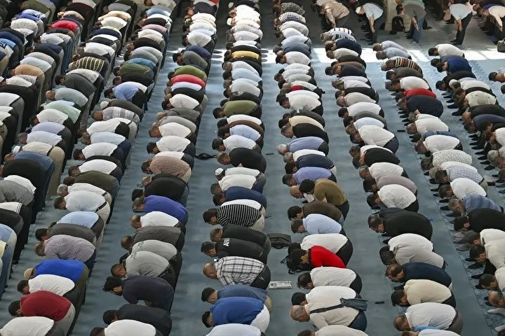 2026 BAYRAM NAMAZI SAAT KAÇTA? Diyanet İstanbul, Ankara, İzmir Bayram Namazı vakitleri listesi! Diyanet il il Ramazan Bayramı namaz vakitleri listesini açıkladı - Fotoğraf: 10