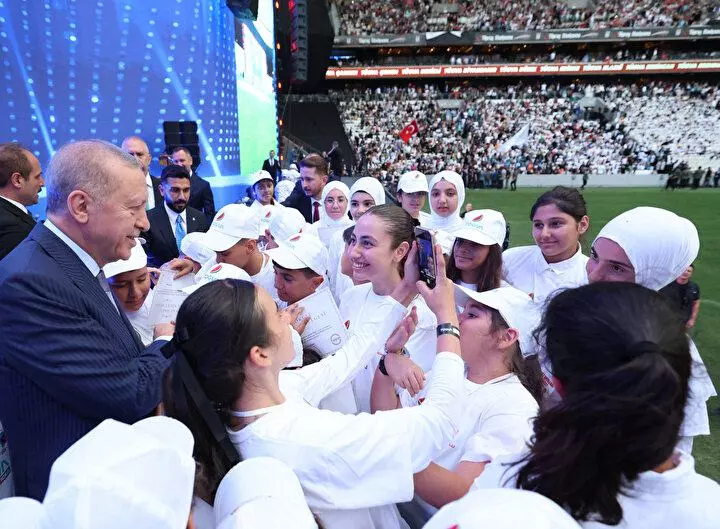 TÜGVA Programı'na damga vuran Mescid-i Aksa koreografisi