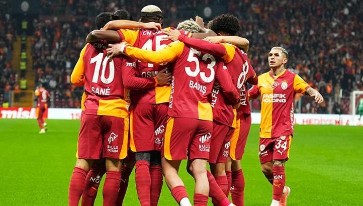 Okan Buruk eski öğrencisini aradı: "Fenerbahçe'ye değil bize gel" - Fotoğraf: 3