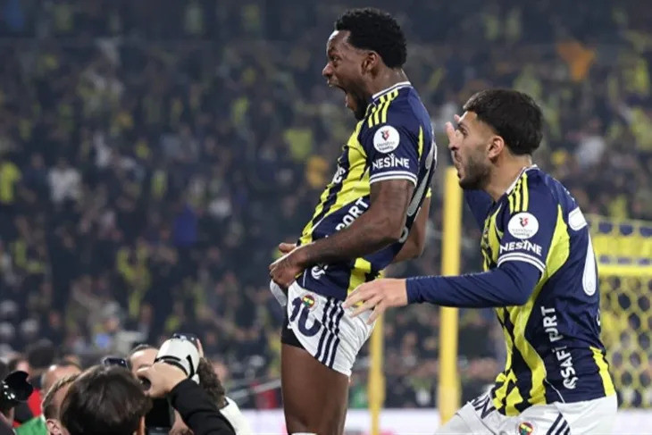 Böyle hareket olmaz! Sözcü Jhon Duran'ın terbiyesizliğine çanak tuttu! - Resim : 2