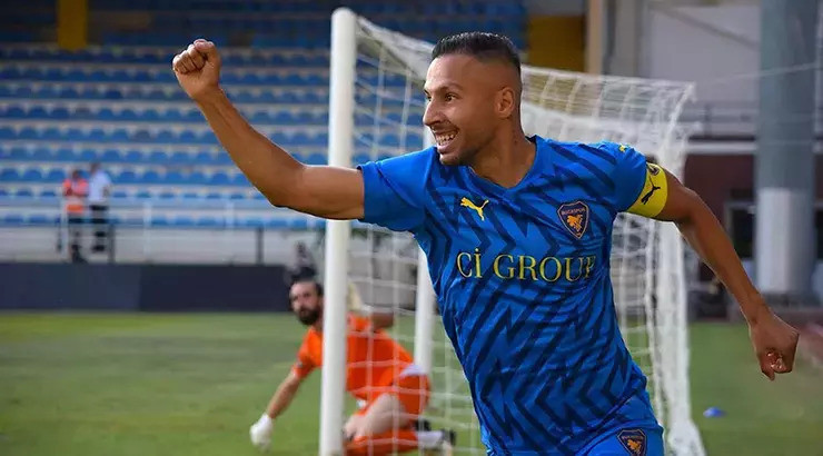 Yasin Öztekin, Galatasaray'a gelmek isteyen milli yıldızı açıkladı: Geçen hafta konuştum!