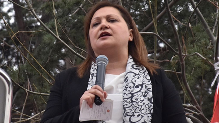 Siyaset kulisleri kaynıyor! CHP'li Afyonkarahisar Belediye Başkanı Burcu Köksal AK Parti'ye mi geçiyor?