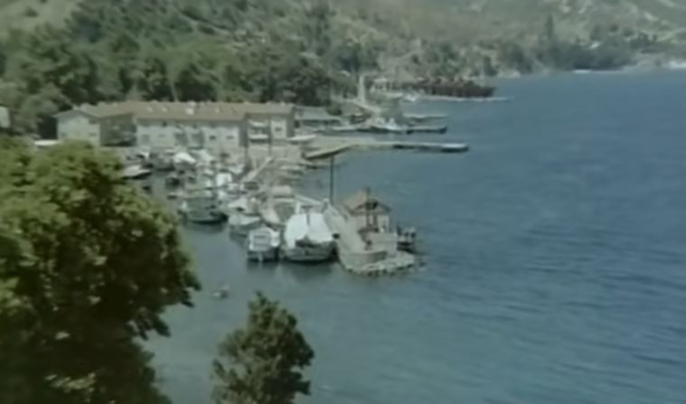 Mavi Eşarp filmi nerede çekildi? Oyuncuları, konusu ve merak edilen detaylar