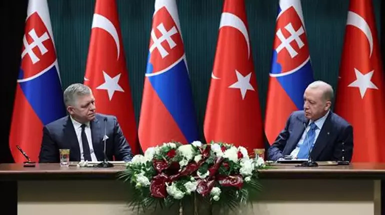 Slovakya Başbakanı, Türkiye ve Cumhurbaşkanı Recep Tayyip Erdoğan'a övgüler yağdırdı!