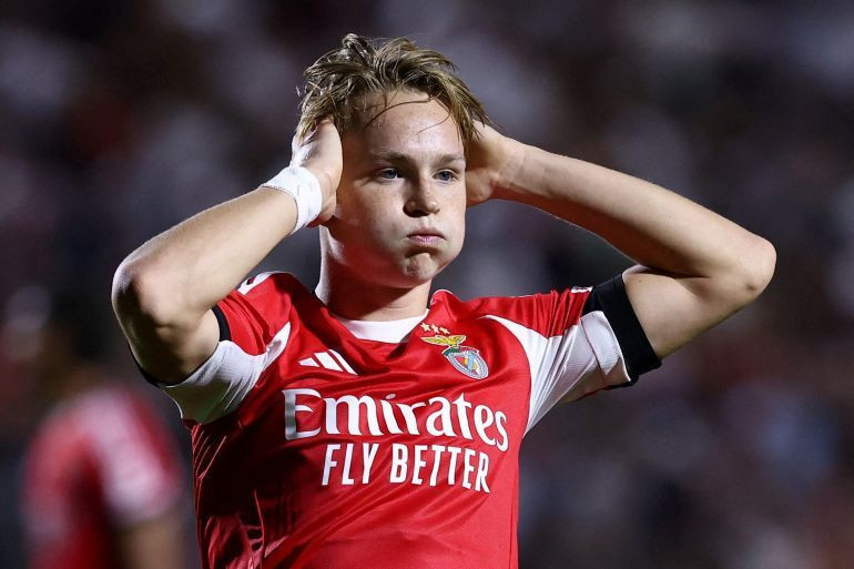 Jose Mourinho'dan Fenerbahçe'ye tarihi bir darbe daha! Genç yıldızını Galatasaray'a yolluyor: Bu transfer çok konuşulur - Fotoğraf: 7