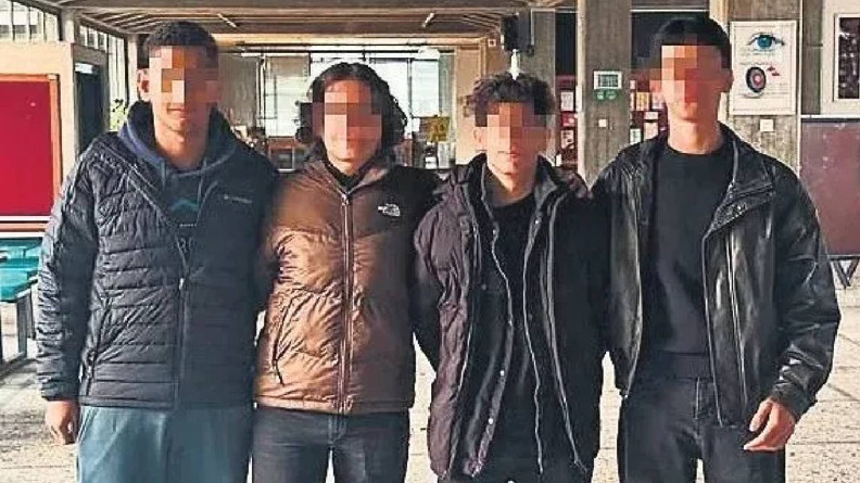 Şiddet iddiaları ortaya çıkmıştı: İstanbul Erkek Lisesi’nde 20 öğrenciye ceza verildi - Resim : 2