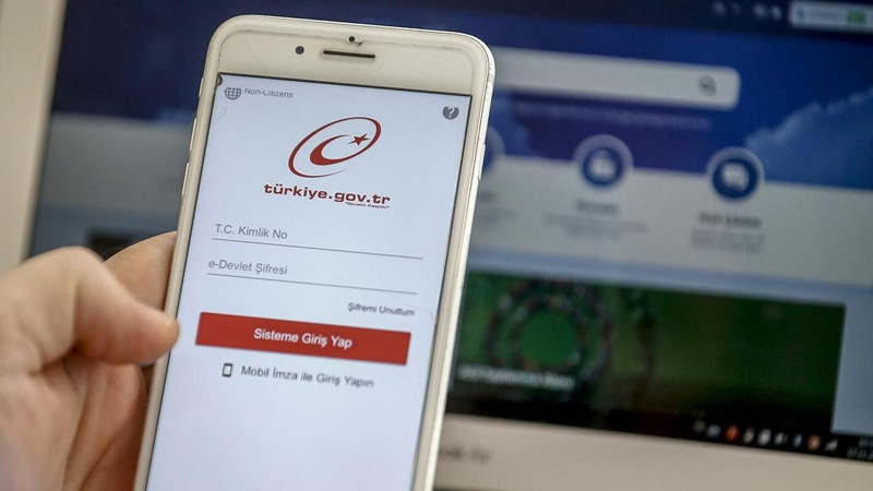 E-DEVLET ÇÖKTÜ MÜ? E-Devlet'e neden girilmiyor, ne oldu?