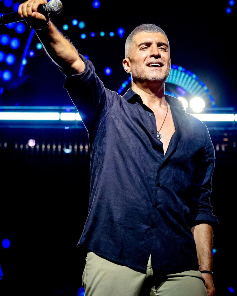 Kanserle mücadele eden annesi hastaneye kaldırılmıştı! Özcan Deniz'in yılbaşı paylaşımı kız kardeşini küplere bindirdi! Samar Dadgar'dan öfke kusan görümcesine cevap gecikmedi - Fotoğraf: 5