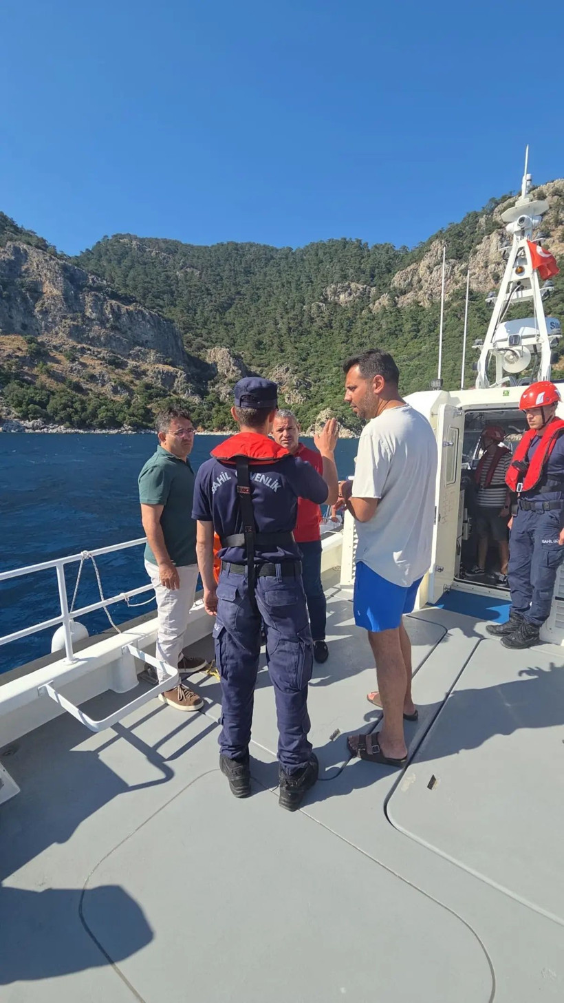 Marmaris'te korku dolu dakikalar: Tur teknesi battı! 110 yolcu vardı... - Fotoğraf: 2